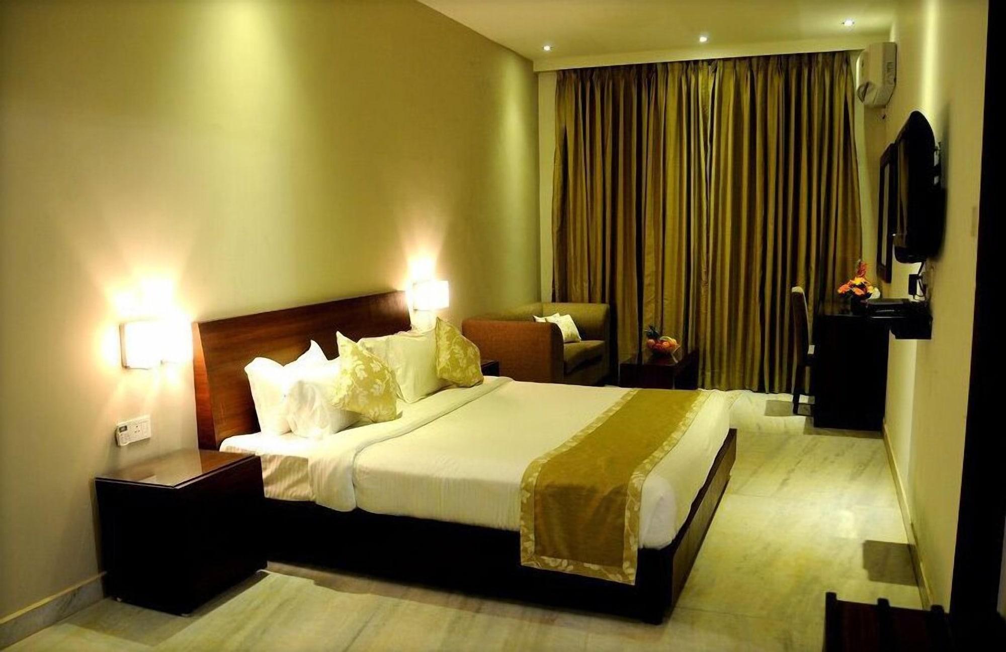 Sukhmantra Resort & Spa Candolim Eksteriør billede