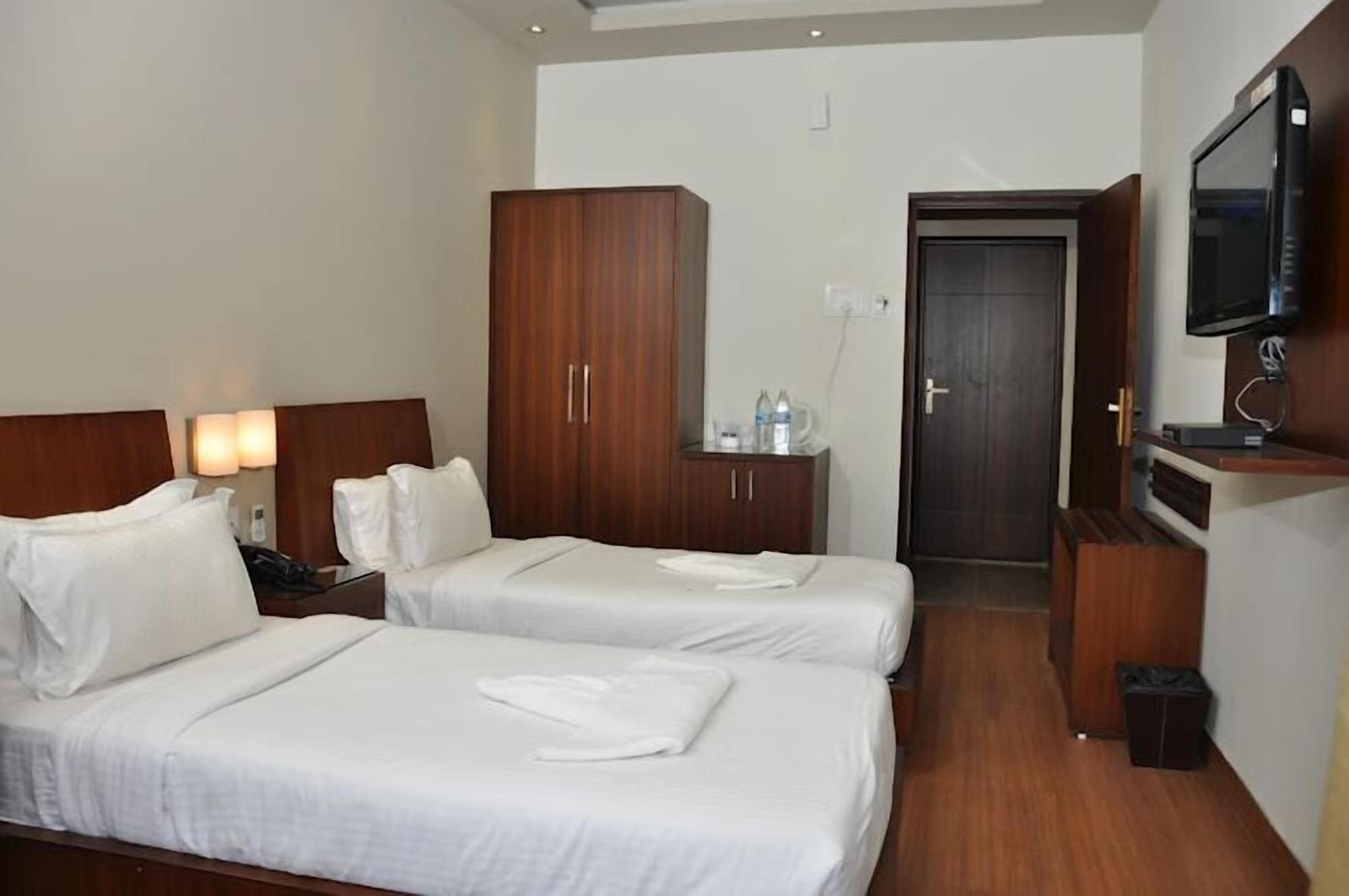 Sukhmantra Resort & Spa Candolim Eksteriør billede