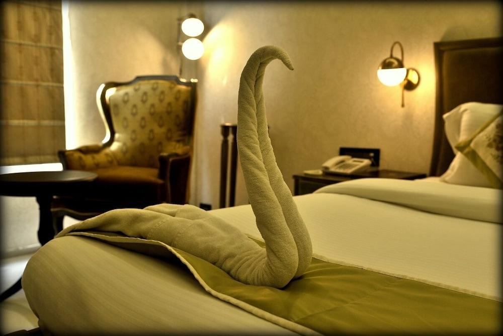 Sukhmantra Resort & Spa Candolim Eksteriør billede