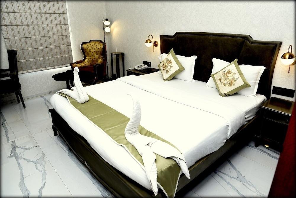 Sukhmantra Resort & Spa Candolim Eksteriør billede
