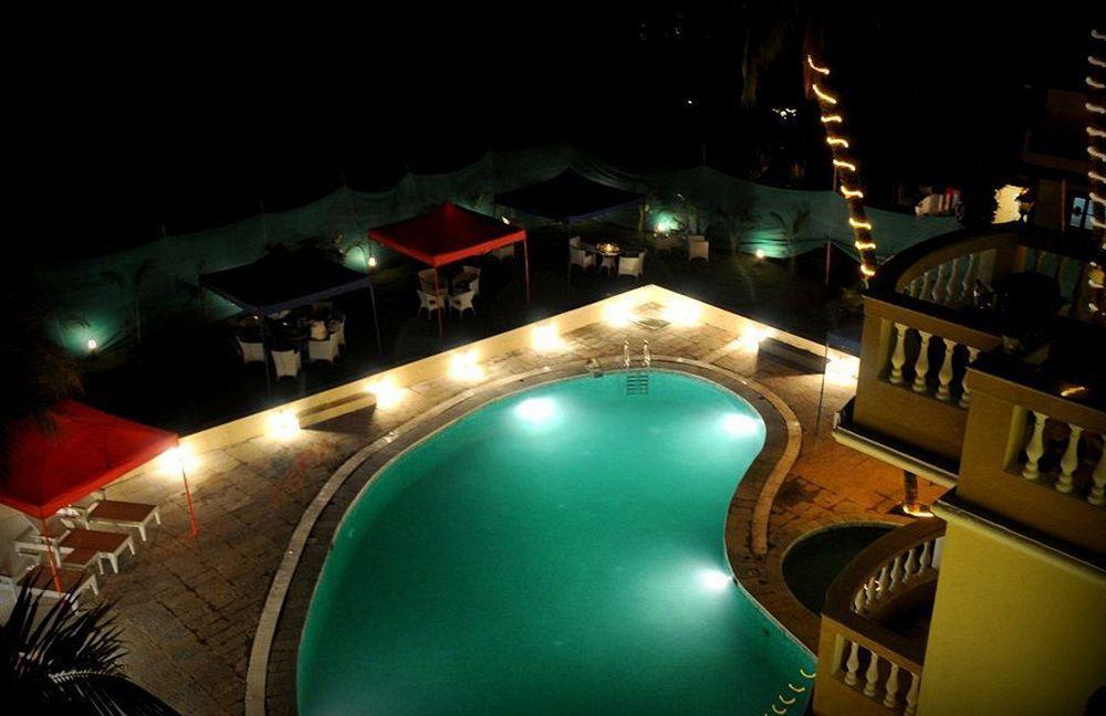 Sukhmantra Resort & Spa Candolim Eksteriør billede